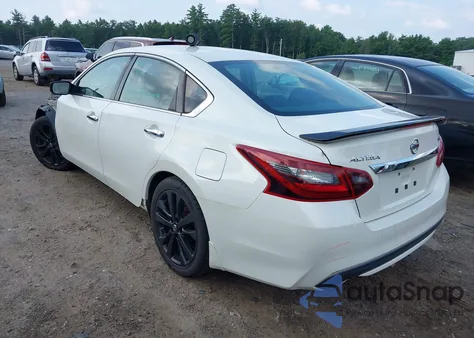 2017 Nissan Altima 2.5/S/Sv/Sl/Sr из США, поврежденный, VIN 1N4AL3AP5HC175143